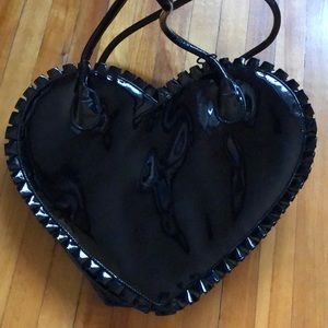 Black patent heart shaped purse